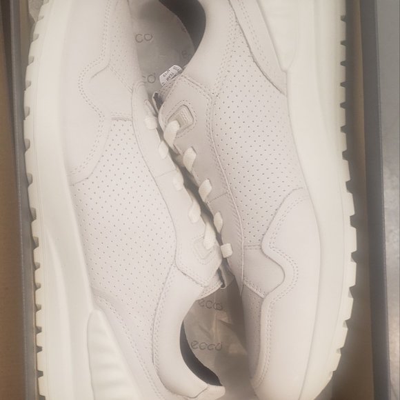 White Sneakers (Leather Ecco) - Picture 3 of 7
